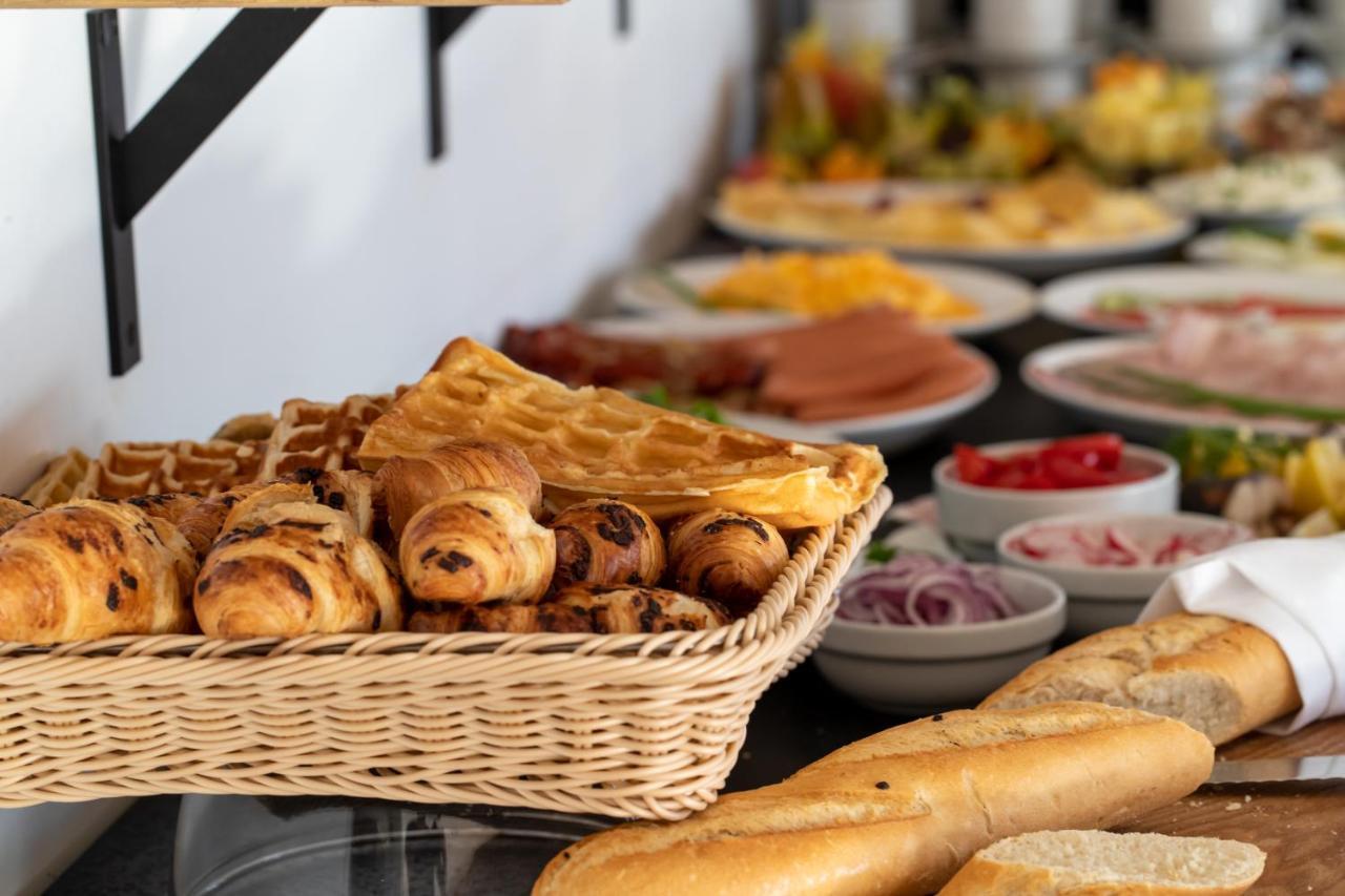 אוניוב Hotel Termalny מראה חיצוני תמונה