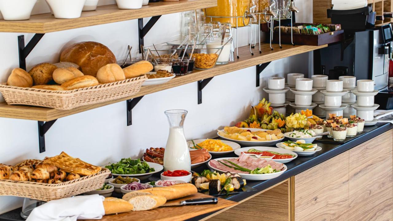 אוניוב Hotel Termalny מראה חיצוני תמונה