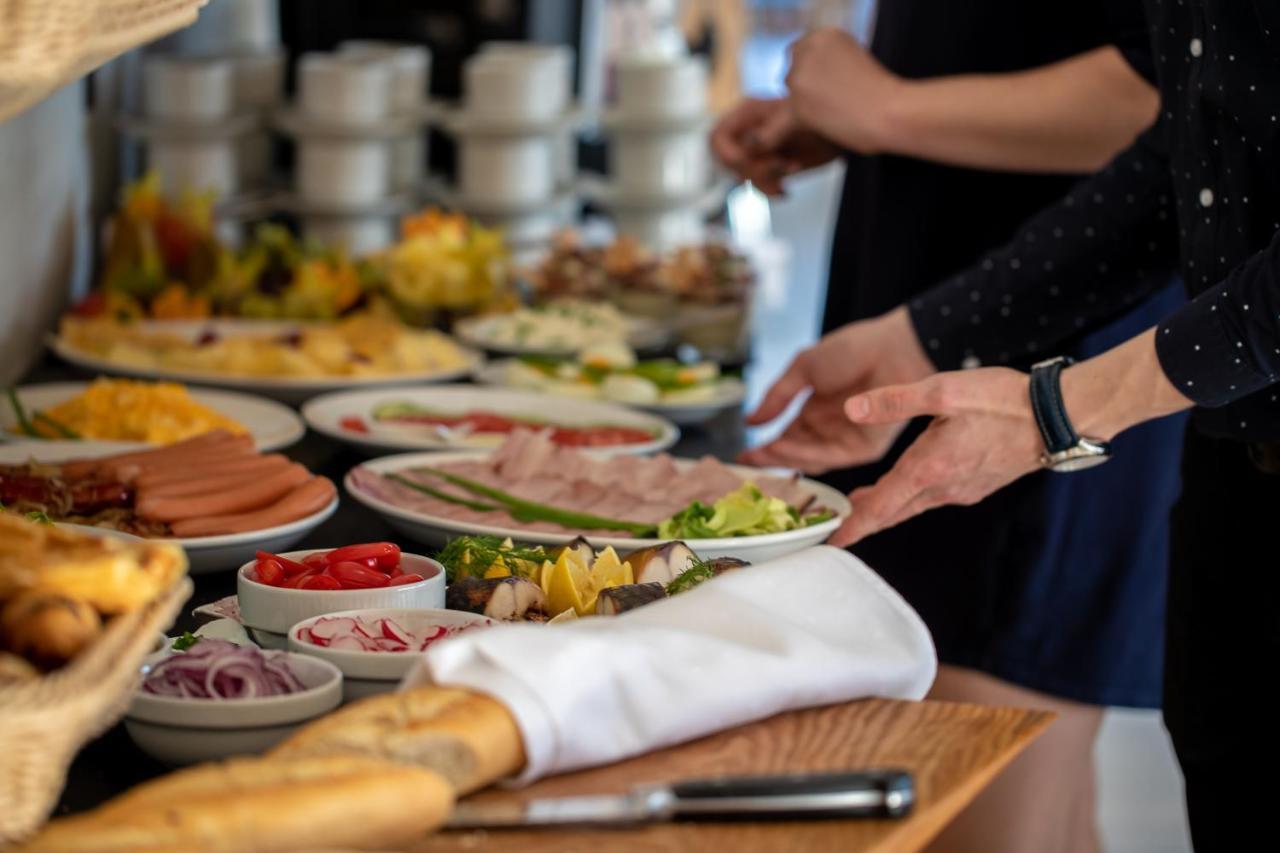 אוניוב Hotel Termalny מראה חיצוני תמונה